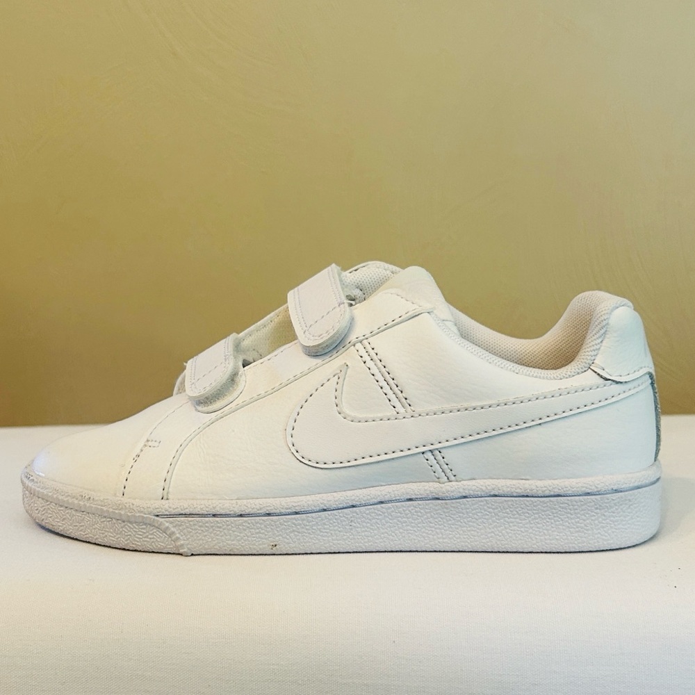 Nike Court Royale Kids’ Sneakers